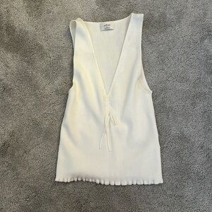aritzia white tank top